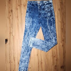 Puzzle Jeans Women’s Size 13 Acid Wash Lightweight Denim 30” Inseam 11.5” Rise